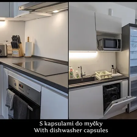 Appartamento E2 Luxury Oldtown - 2x Parking, Foodstore, Pcscreen, Netflix, Unlimited Music, Crib, Babychair, Fastwifi, Aircon