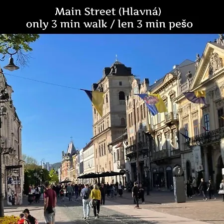 E2 Oldtown Luxury Apartment: Urban Comfort *