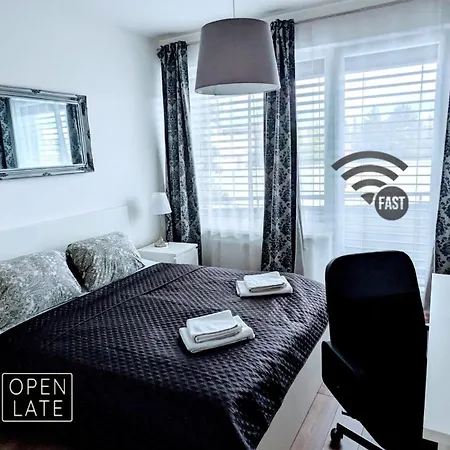 E2 Oldtown Luxury Apartment: Urban Comfort * Kosice