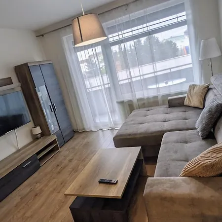 E2 Luxury Oldtown - 2x Parking, Foodstore, Pcscreen, Netflix, Unlimited Music, Crib, Babychair, Fastwifi, Aircon 아파트 *