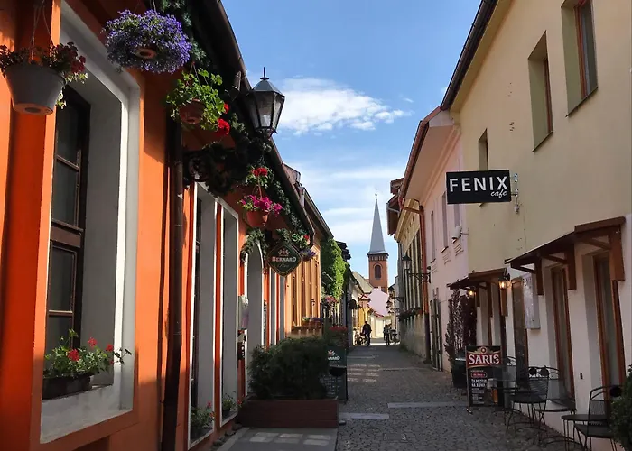 E2 Oldtown Luxury Apartment: Urban Comfort Apartment *